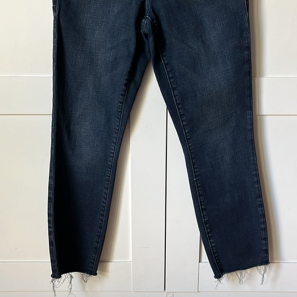 Good American Good Waist Cropped Raw Hem Dark Denim Jean - Picture 5 of 8